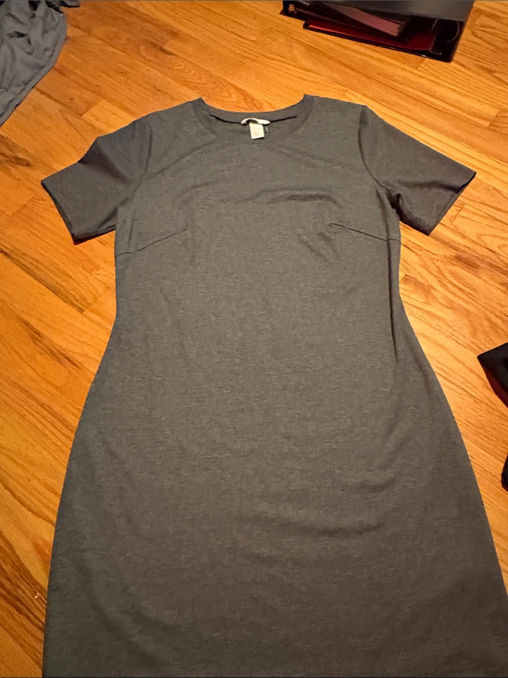 H&M Grey Short-Sleeve Midi Knit Shift Dress